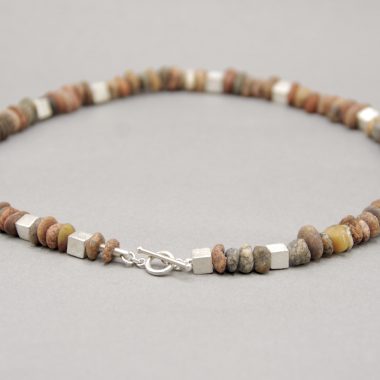 Baltijos jūros akmuo, sidabras, vėrinys